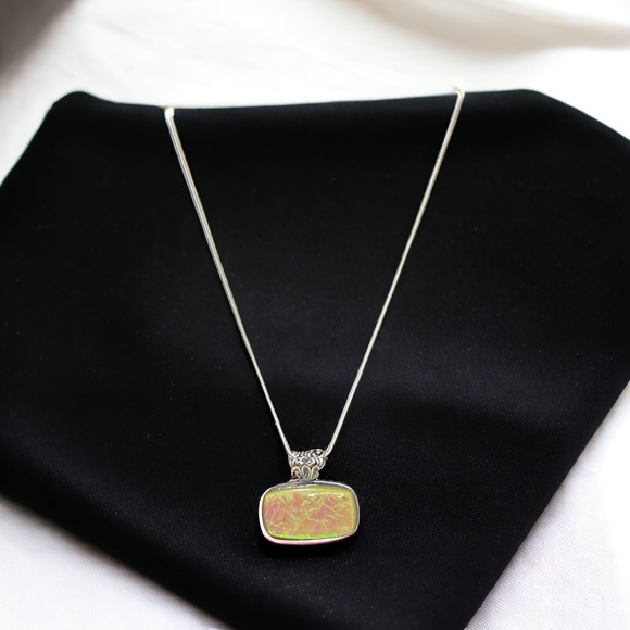 NATURAL AUSTRALIAN TRIPLET OPAL - Picture 2 of 3
